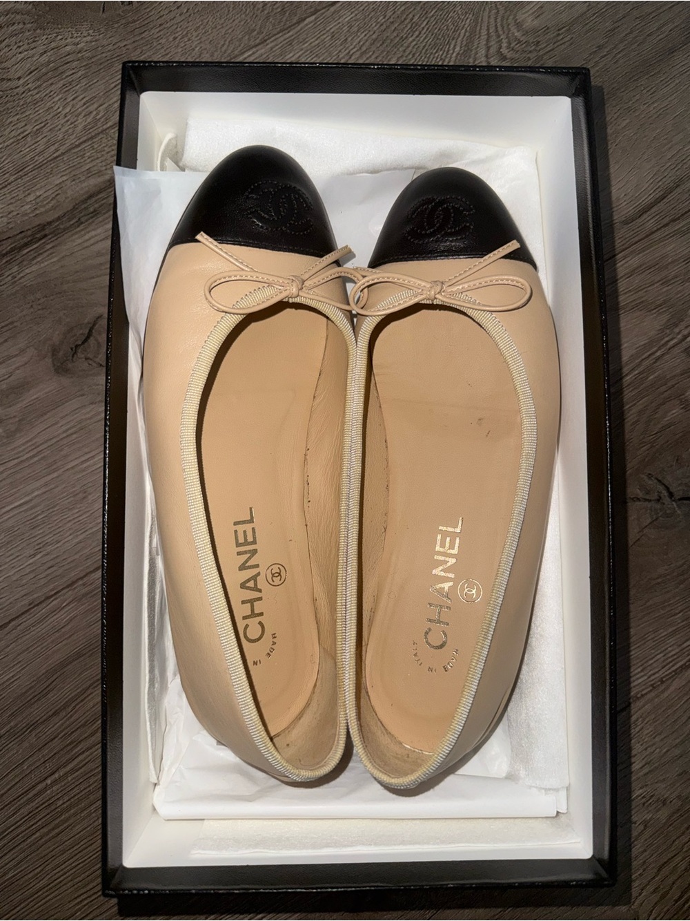 Chanel Lambskin Ballet Flats in Beige & Black (style G02819 X01000 C0204)
